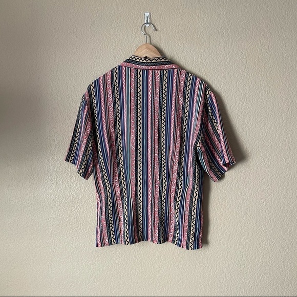 S.L.B Sunny Leigh Vintage silk button top - Picture 2 of 6